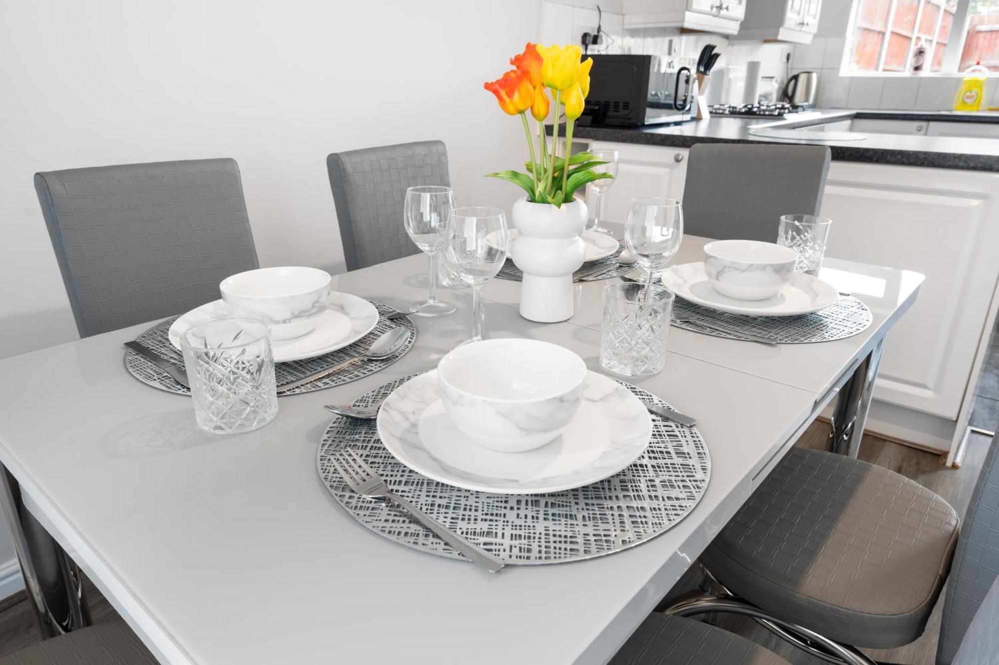 A Charming 3 Bed Home Next To Nec And Birmingham International Airport Marston Green Esterno foto